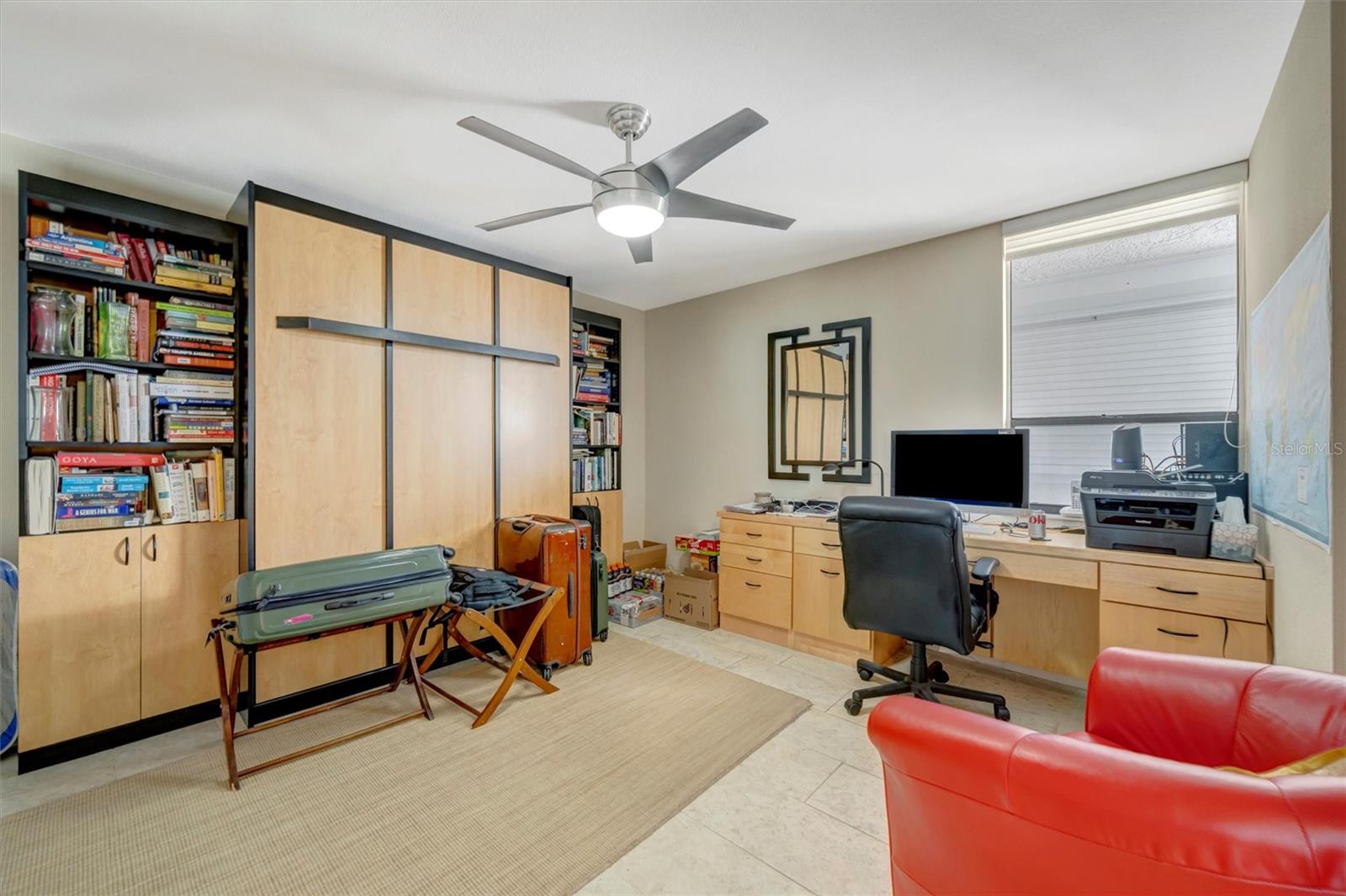 REDINGTON TOWERS 1 CONDO - Residential