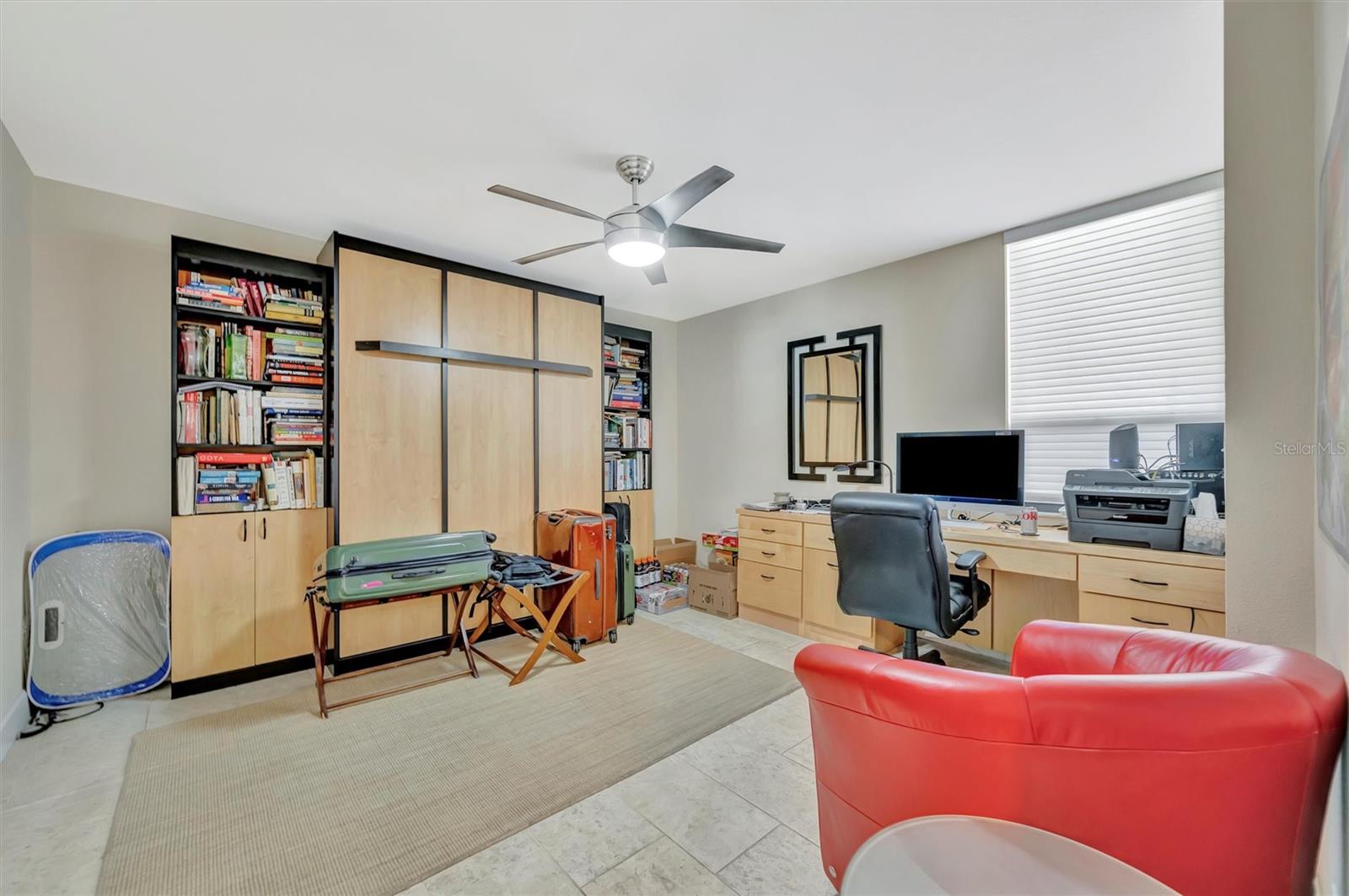 REDINGTON TOWERS 1 CONDO - Residential