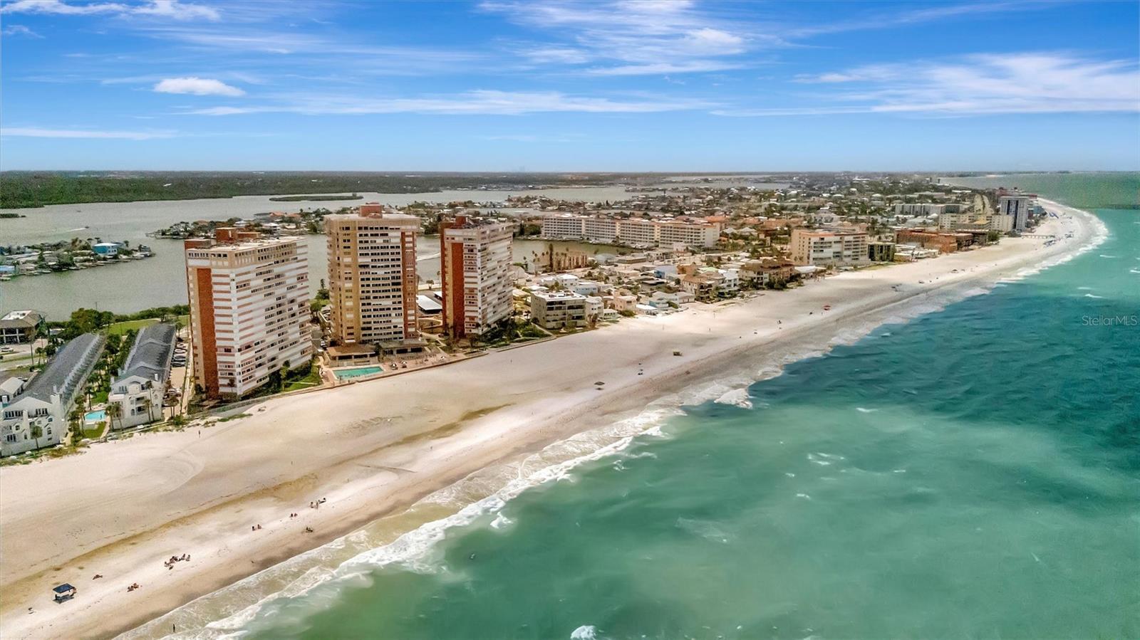 REDINGTON TOWERS 1 CONDO - Residential