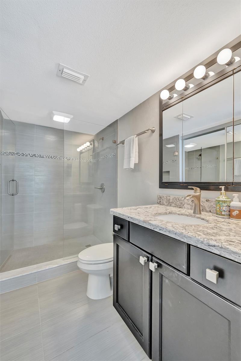 REDINGTON TOWERS 1 CONDO - Residential