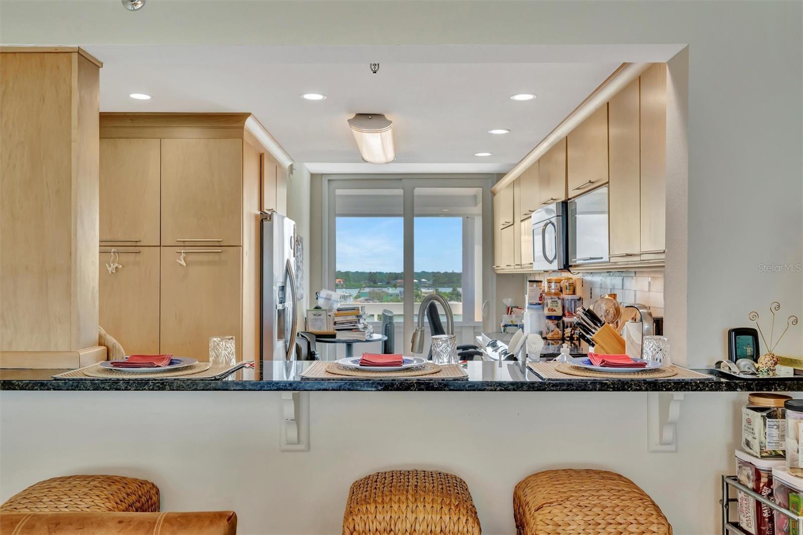 REDINGTON TOWERS 1 CONDO - Residential