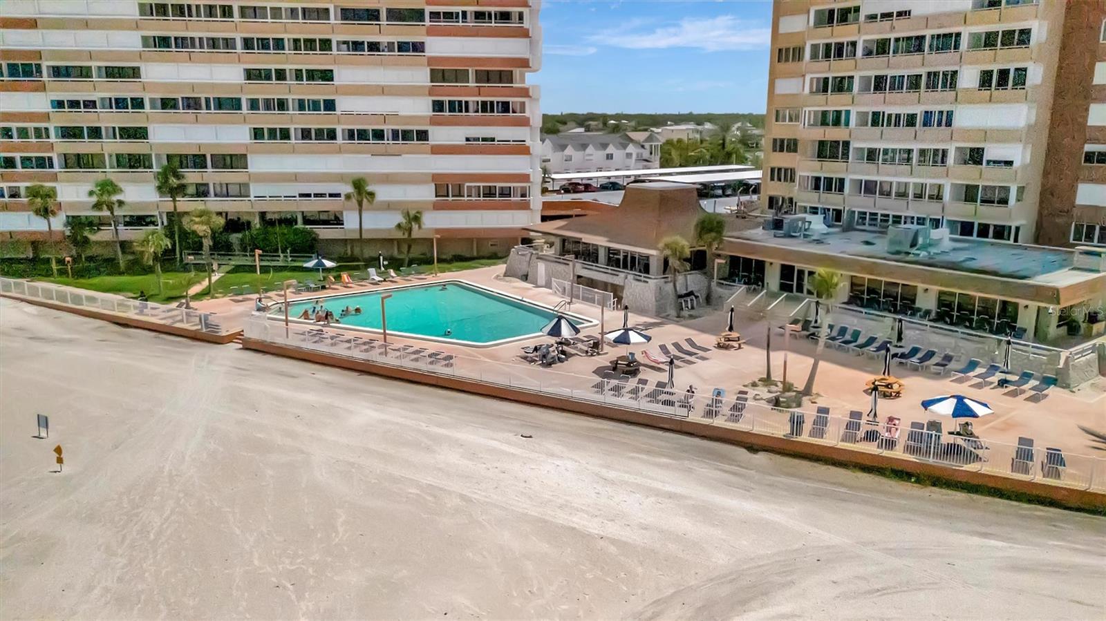 REDINGTON TOWERS 1 CONDO - Residential