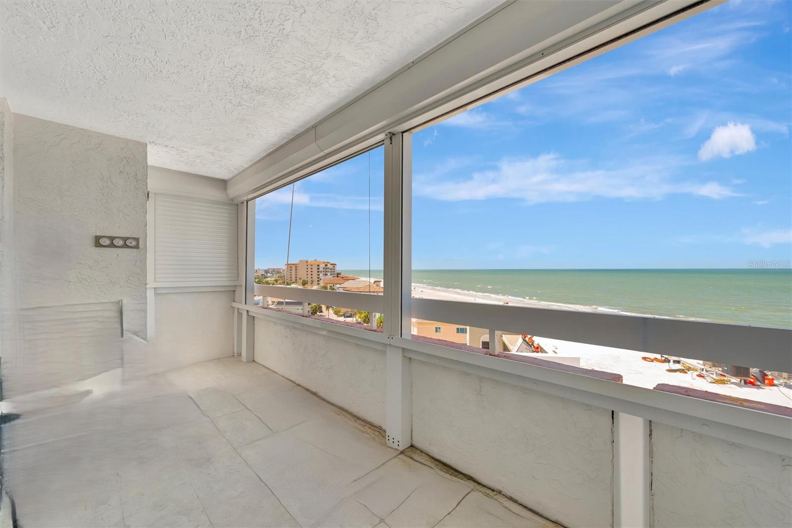 REDINGTON TOWERS 1 CONDO - Residential