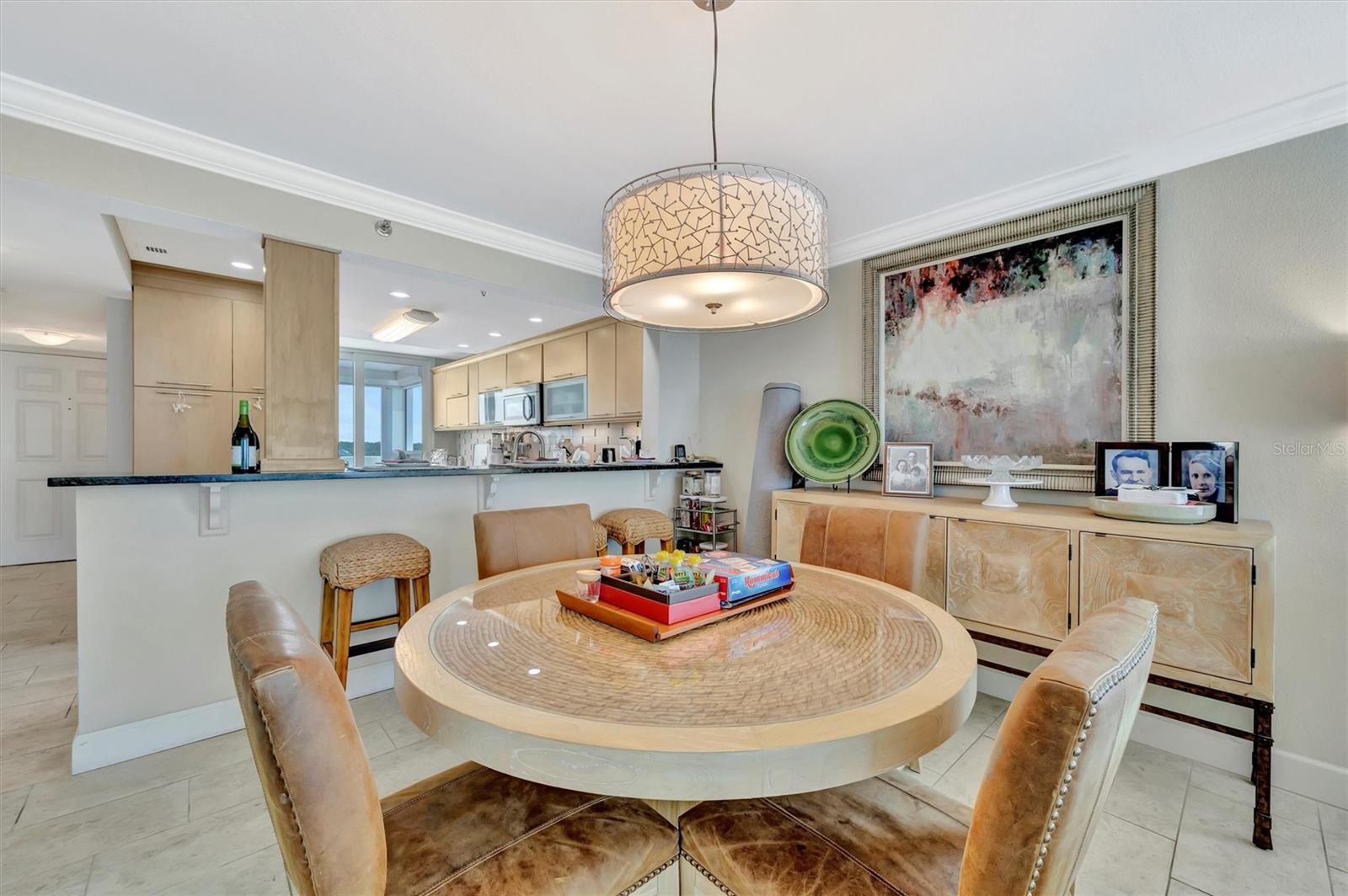 REDINGTON TOWERS 1 CONDO - Residential