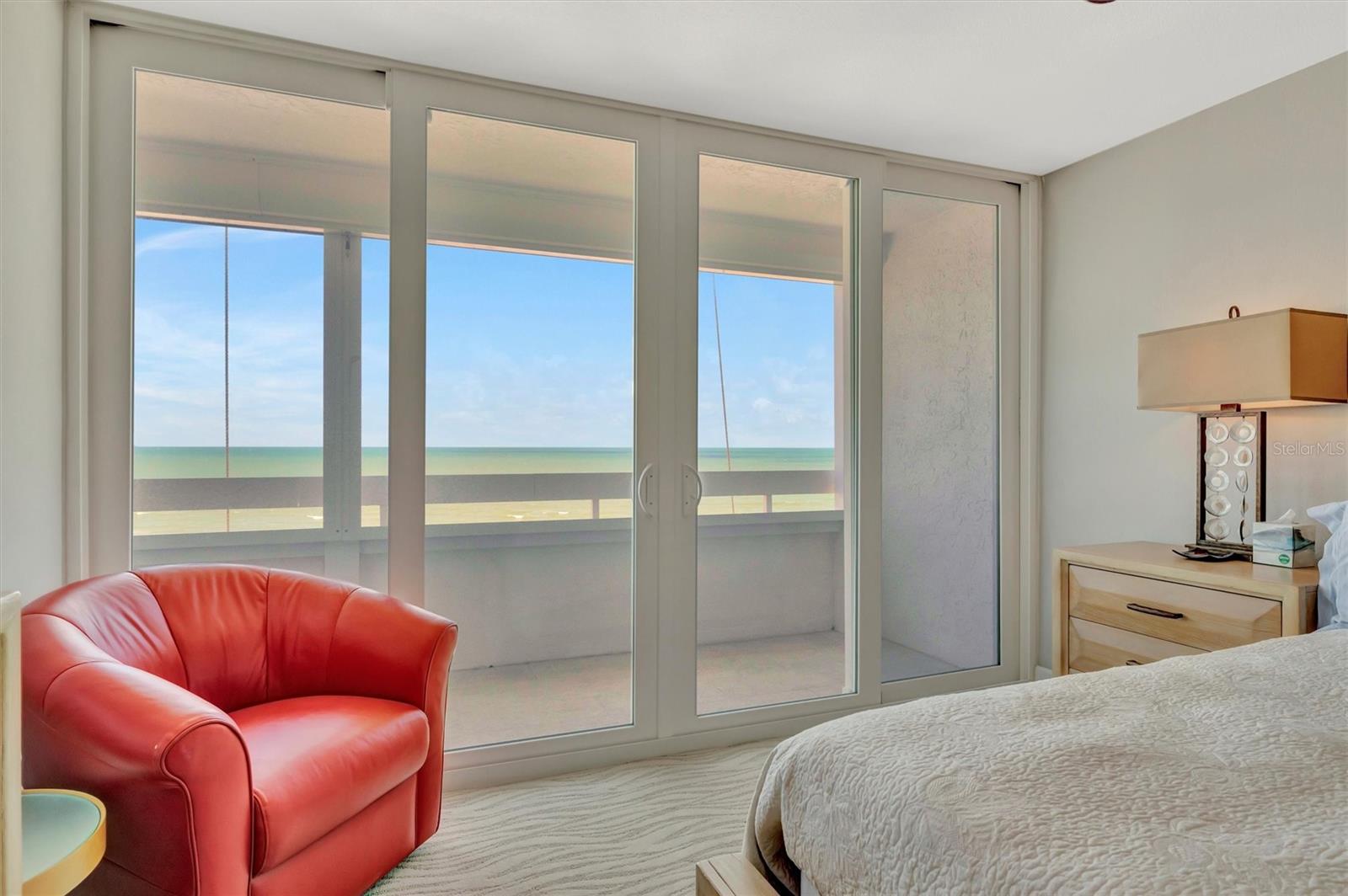 REDINGTON TOWERS 1 CONDO - Residential