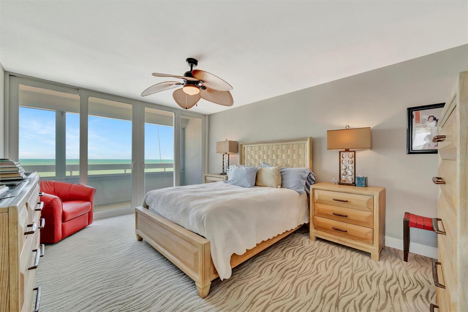 REDINGTON TOWERS 1 CONDO - Residential