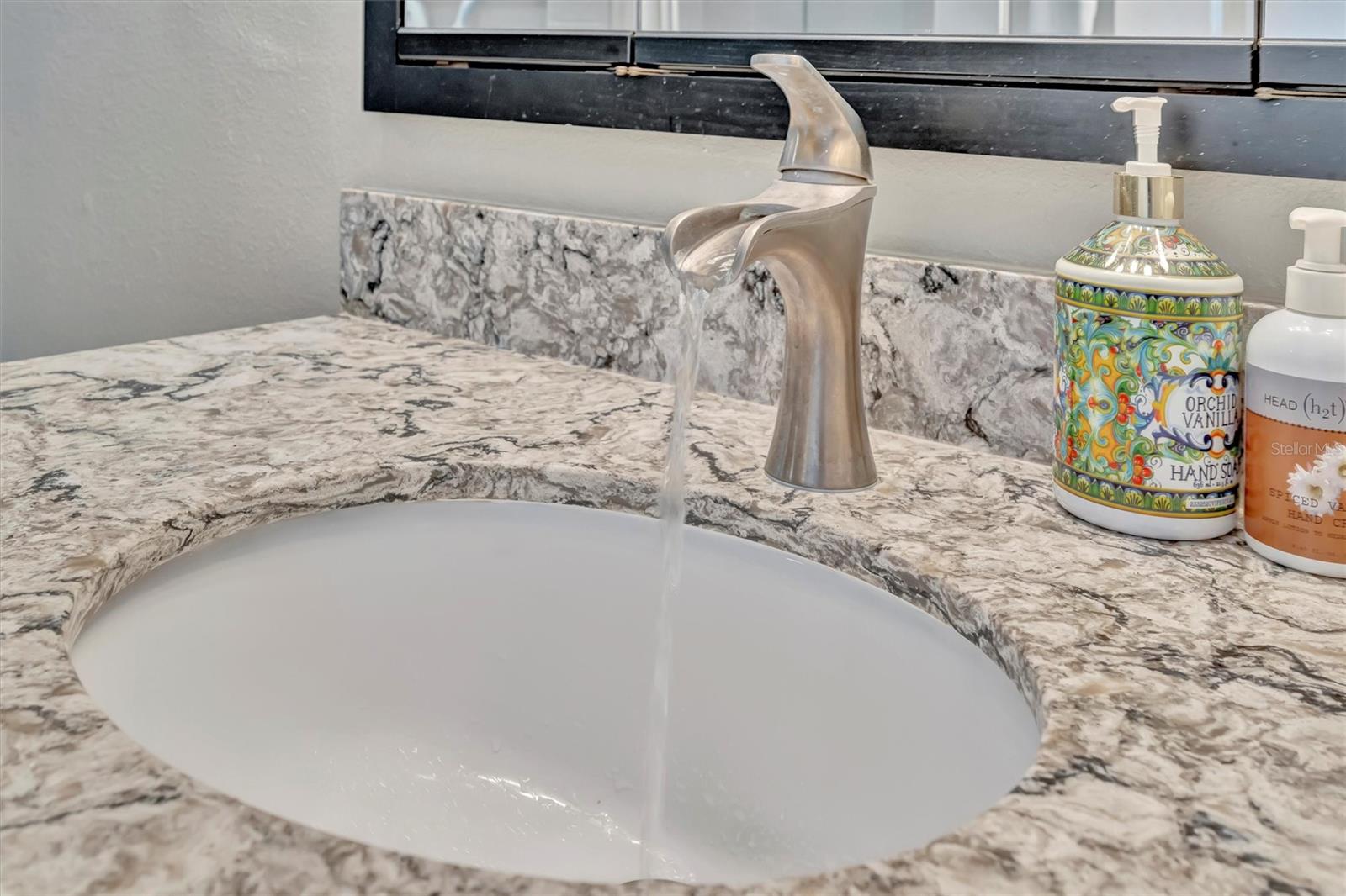 REDINGTON TOWERS 1 CONDO - Residential