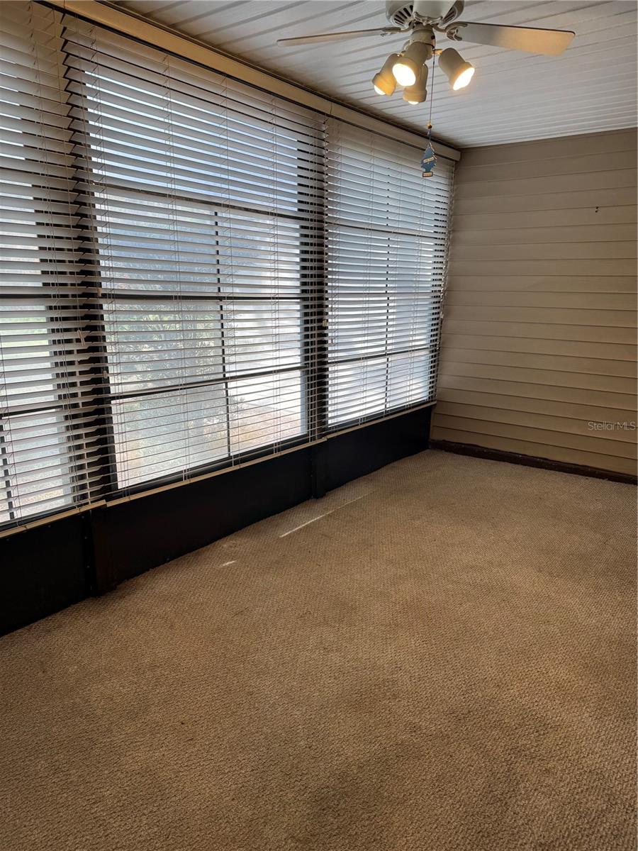 BAYWOOD MDWS CONDO - Residential Lease