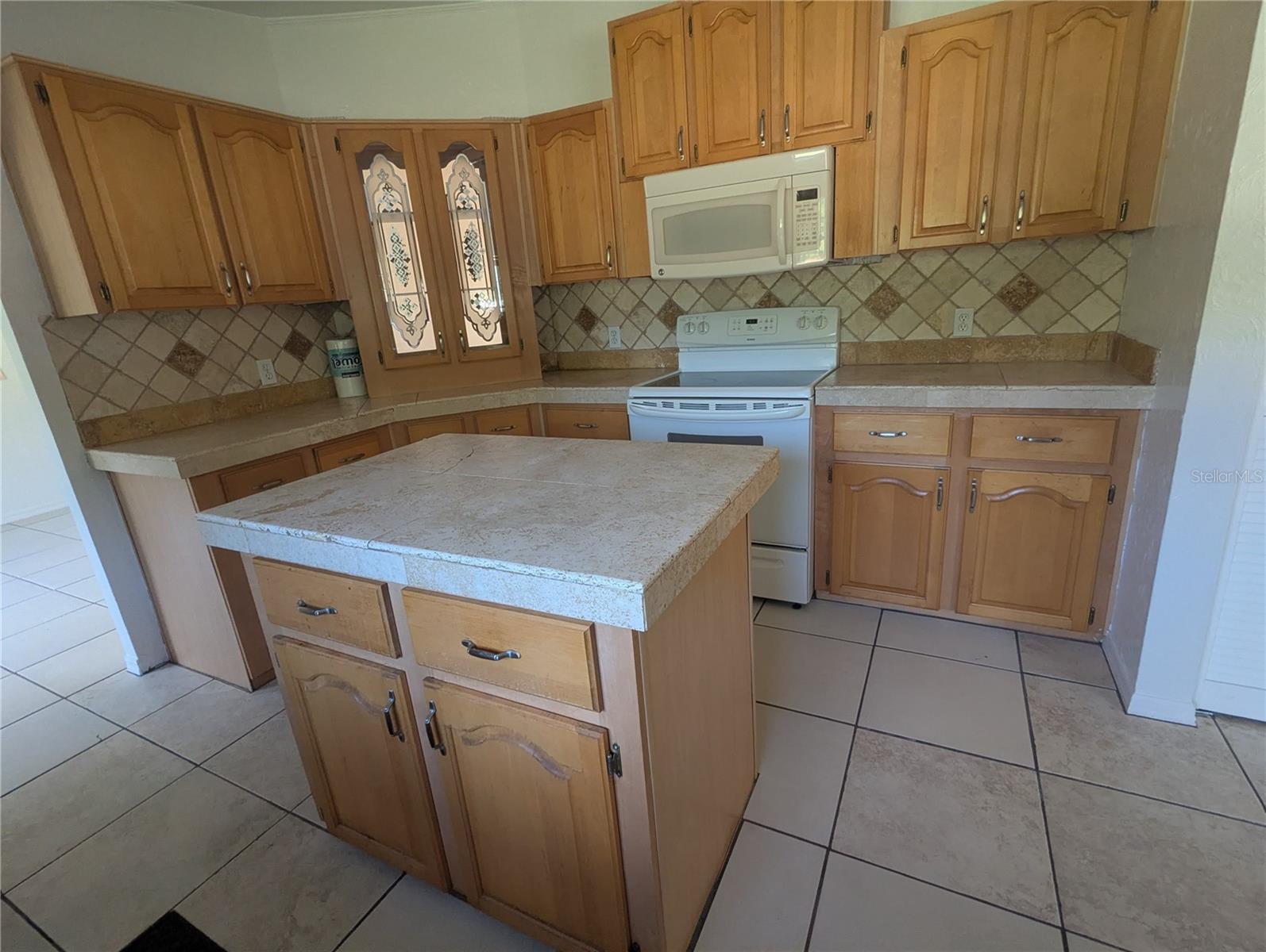 ACREAGE - Residential Lease