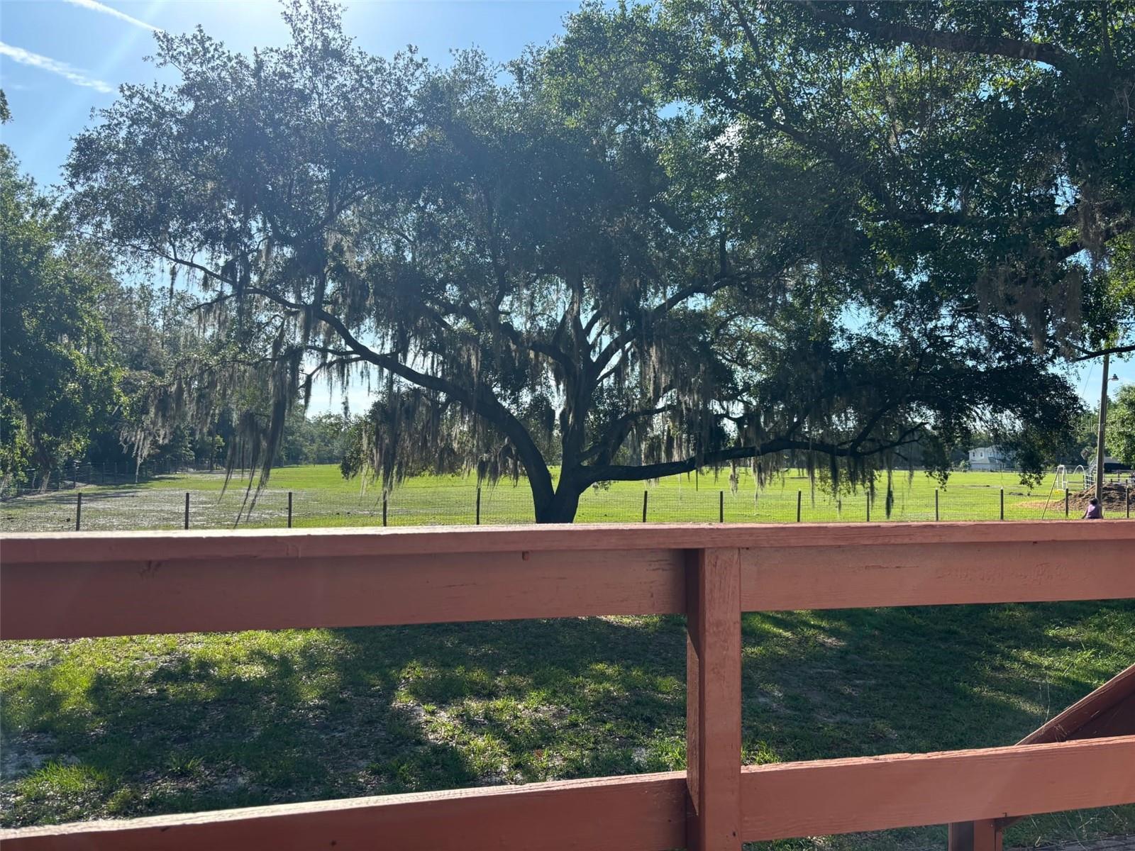 ACREAGE - Residential Lease
