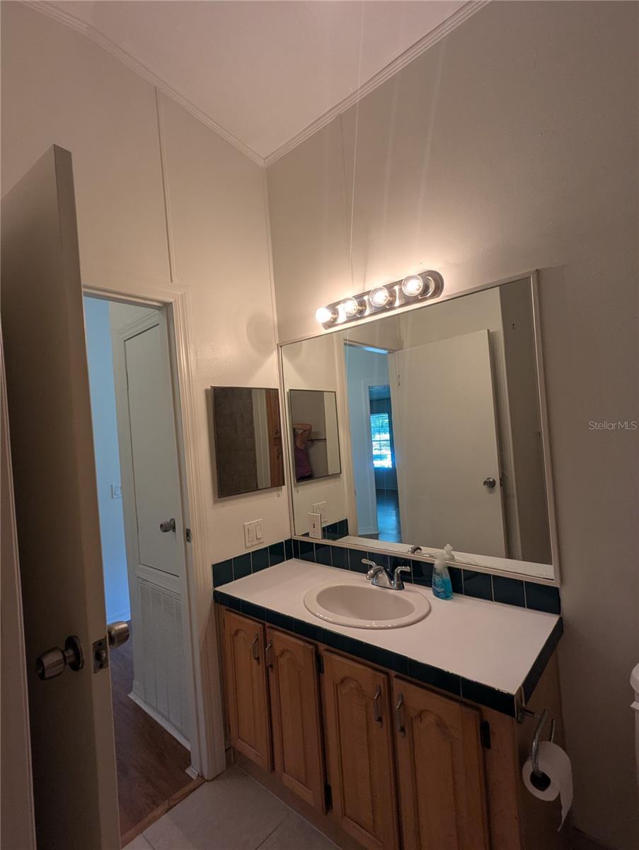 ACREAGE - Residential Lease