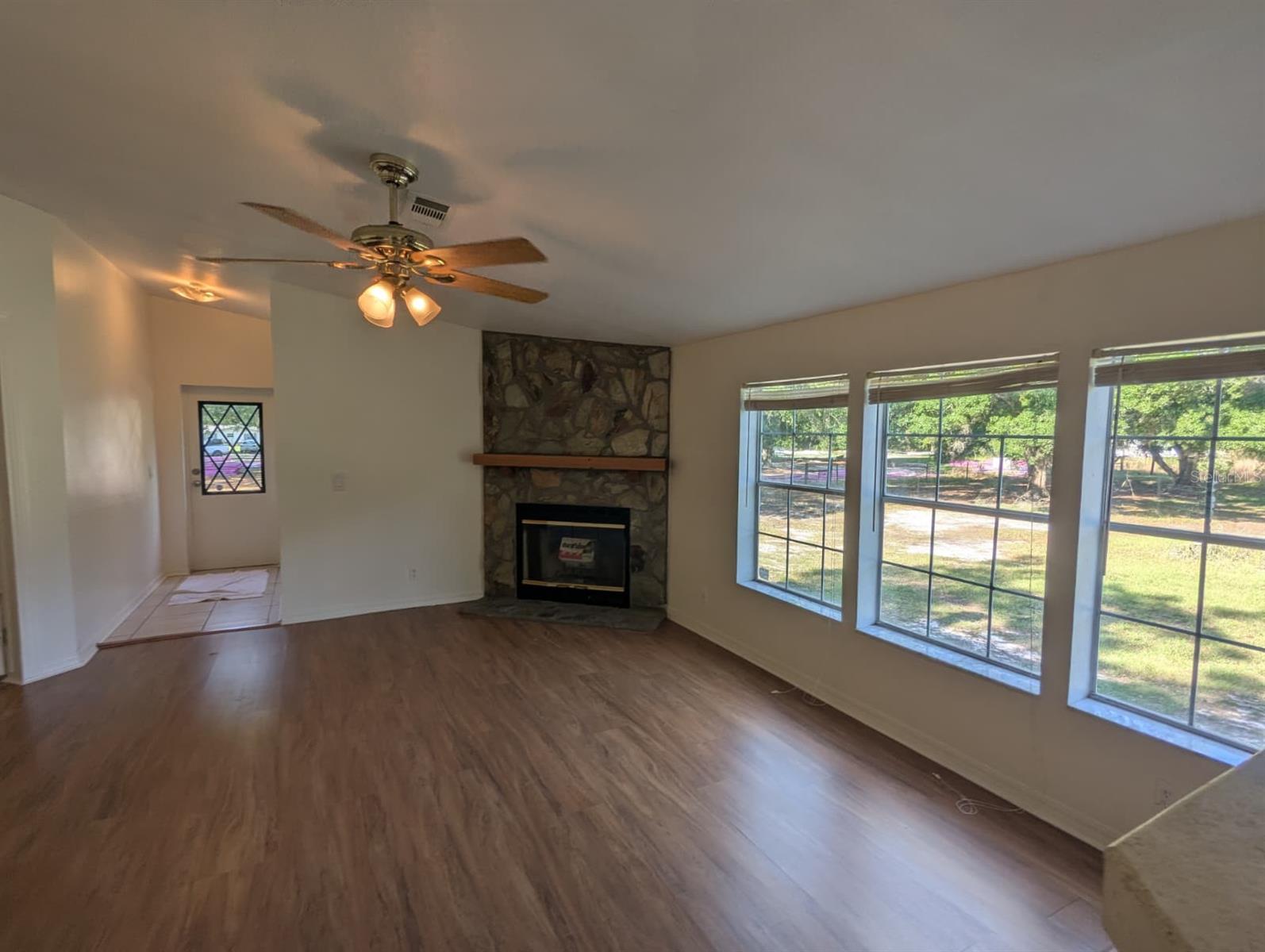 ACREAGE - Residential Lease