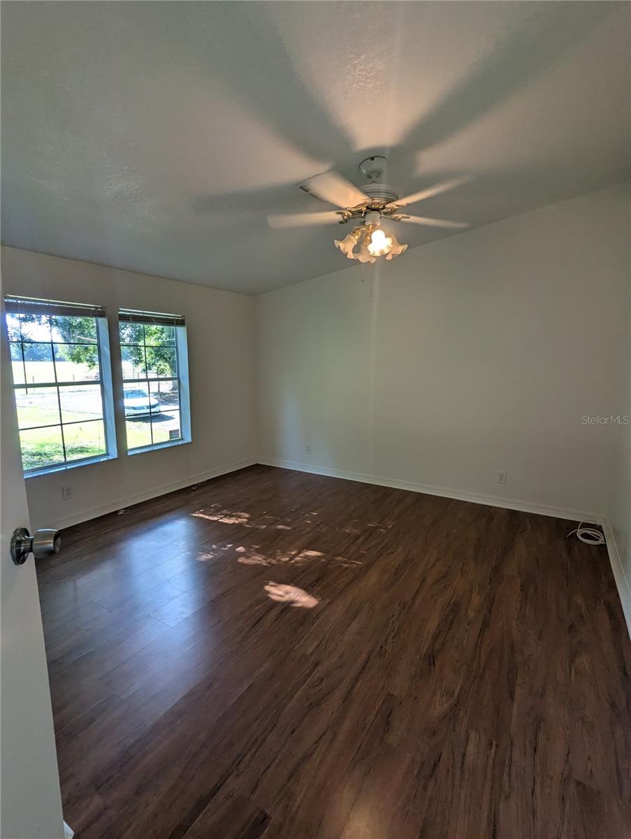 ACREAGE - Residential Lease