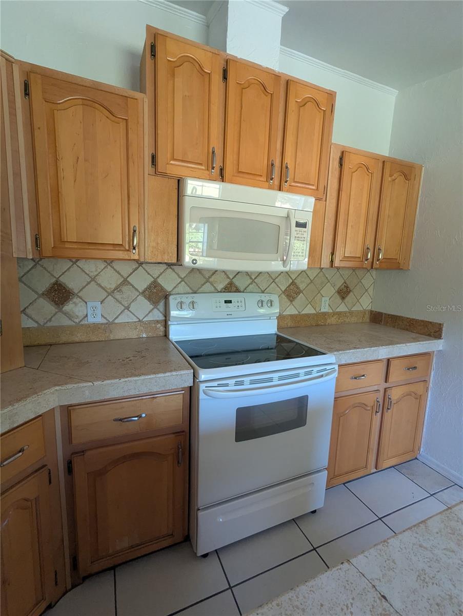 ACREAGE - Residential Lease