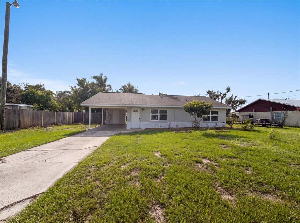 Photo of 2710 Woodlawn Drive, Winter Haven, FL 33881 (MLS # O6428252)