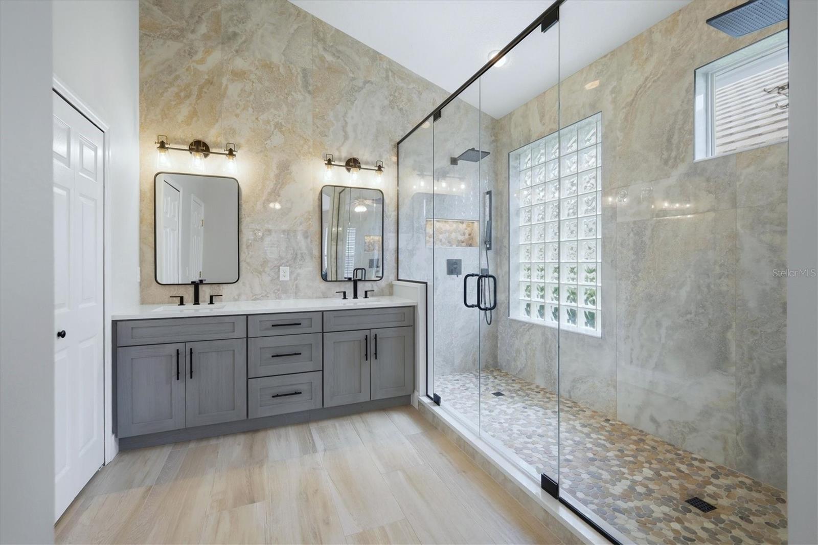 LAKEWOOD RANCH COUNTRY CLUB - Residential