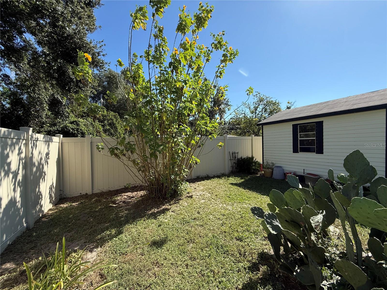 LEESBURG SUNSET TERRACE - Residential