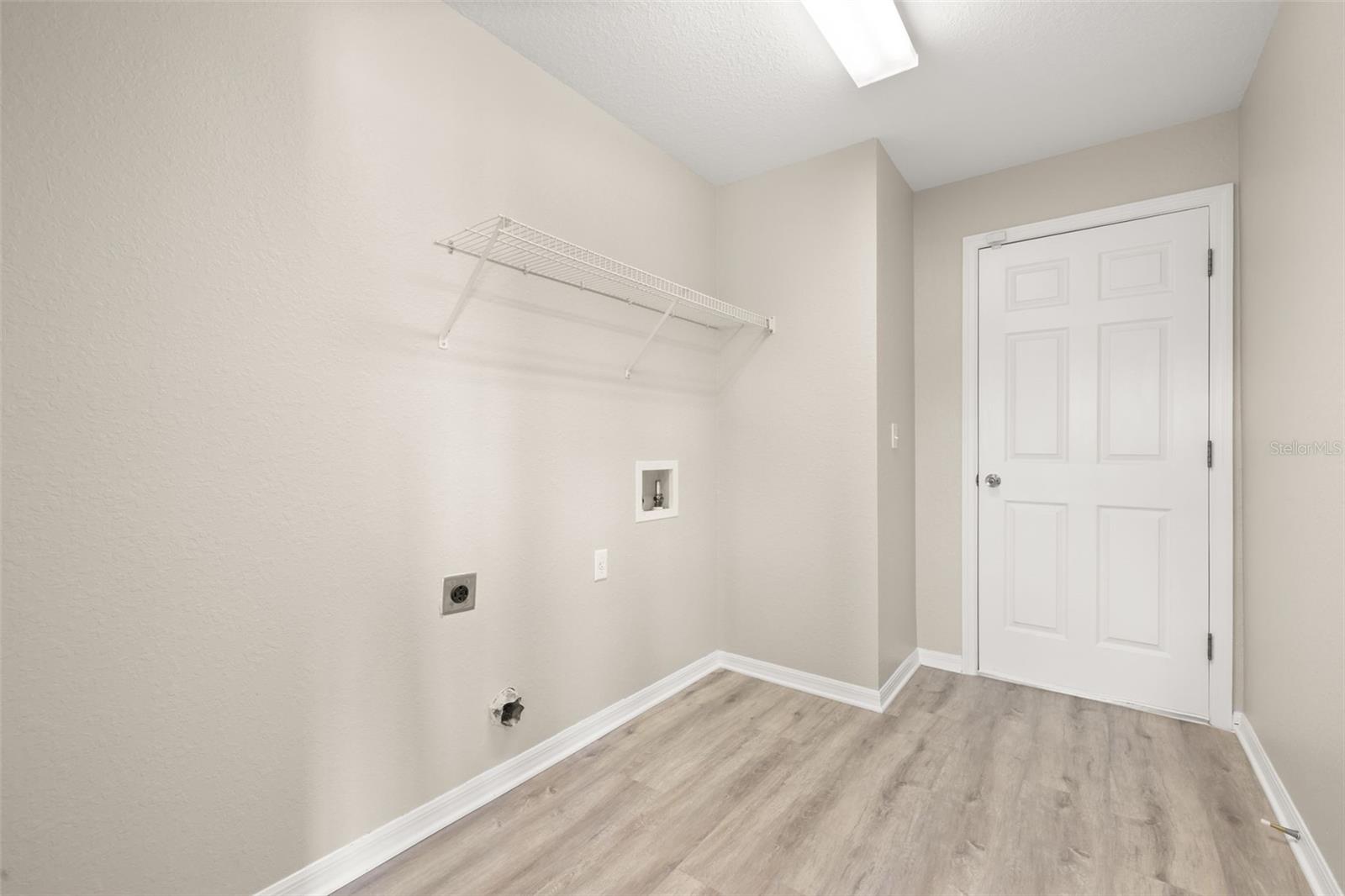 BRENTON MANOR - Residential