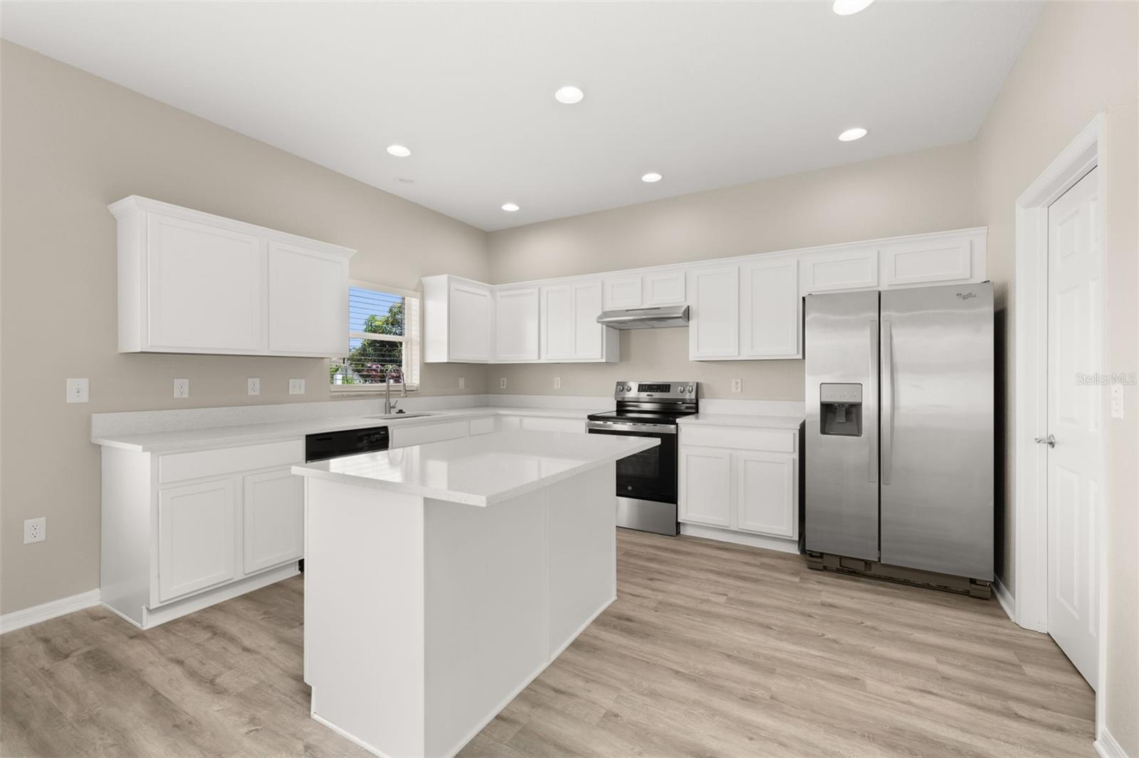 BRENTON MANOR - Residential