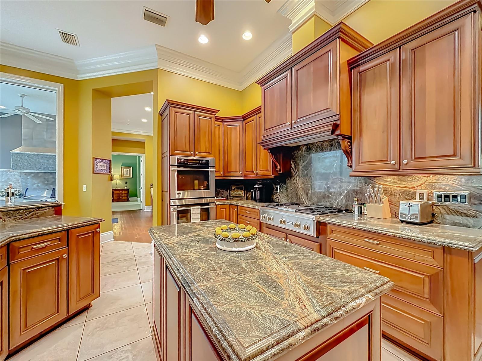 RLR GOLDEN OCALA - Residential