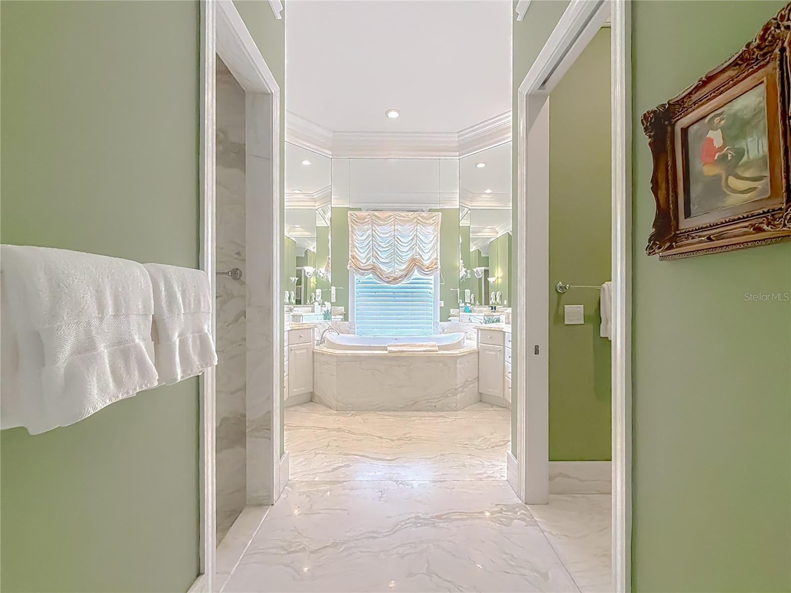 RLR GOLDEN OCALA - Residential