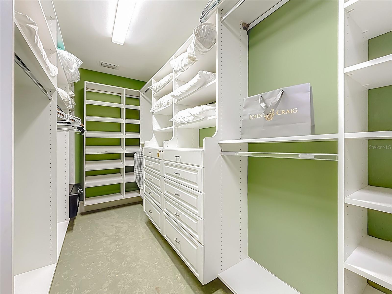 RLR GOLDEN OCALA - Residential