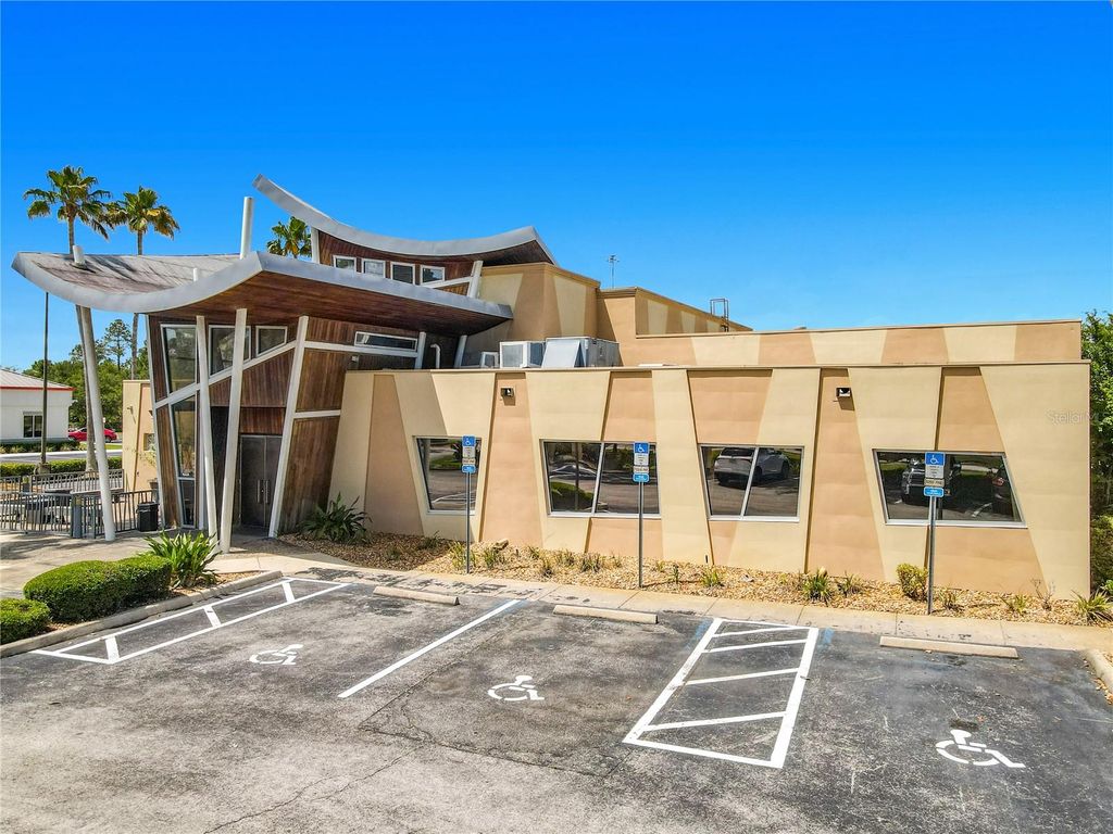 Photo of 220 Williamson Boulevard, Ormond Beach, FL 32174 (MLS # O6407534)