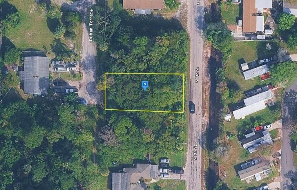Photo of 3225 S 7th Street, Fort Pierce, FL 34945 (MLS # A4694464)