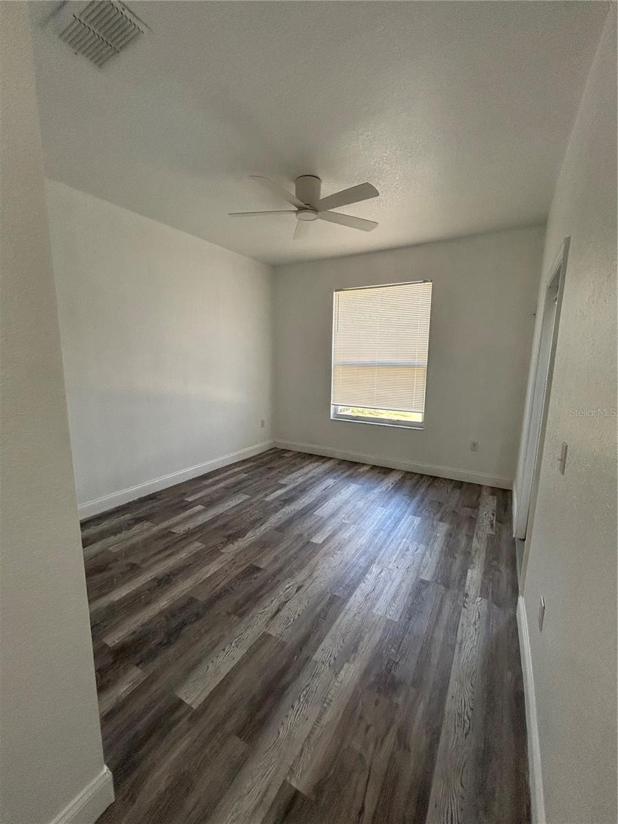 MAGIC LANDINGS - Residential Lease