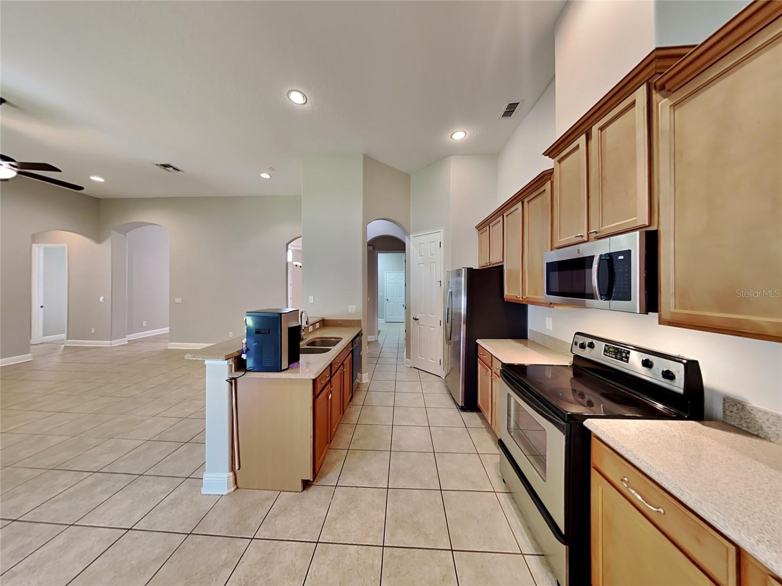 6190 HEDGESPARROWS LANE