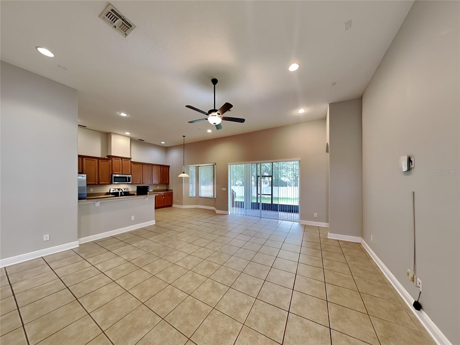 6190 HEDGESPARROWS LANE