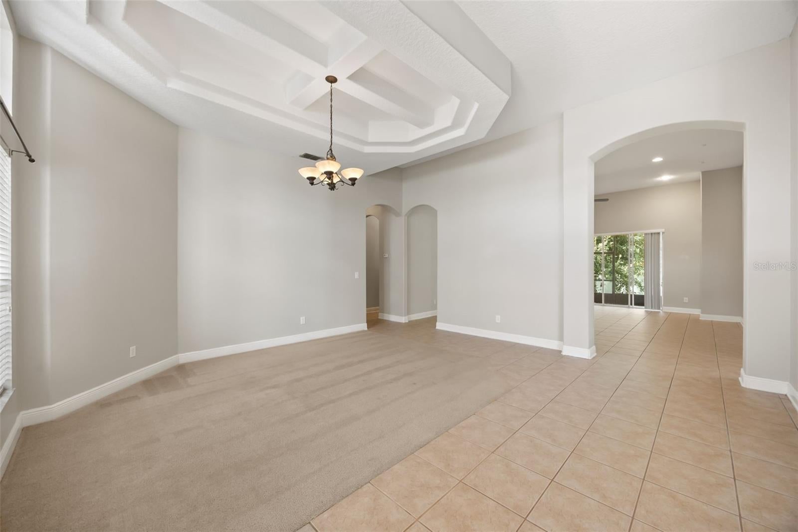 6190 HEDGESPARROWS LANE