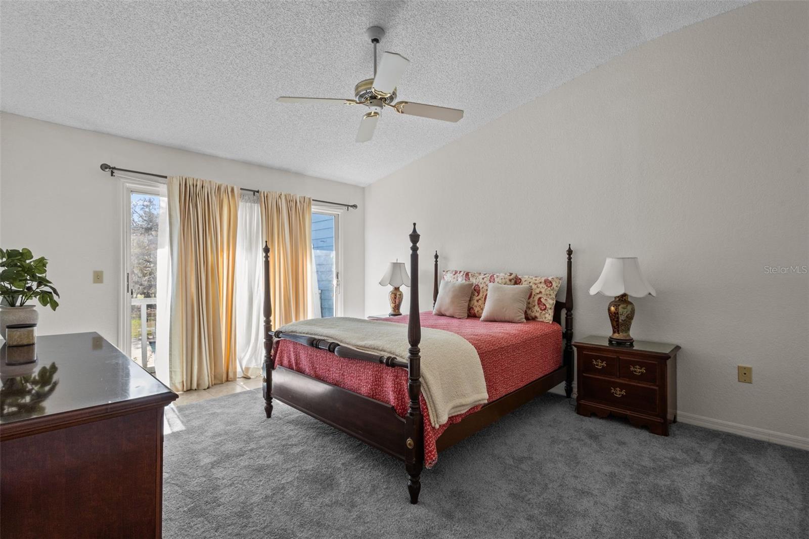 GREEN DOLPHIN PARK - Residential