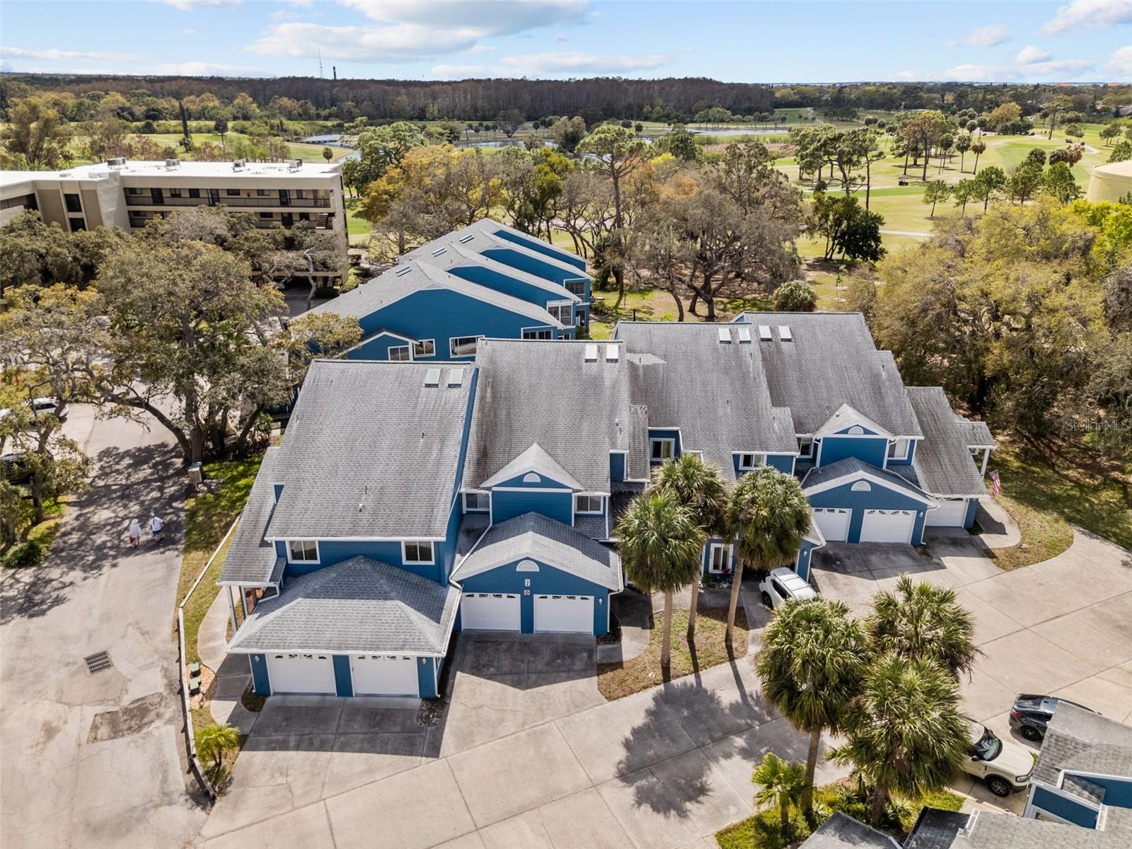 GREEN DOLPHIN PARK - Residential