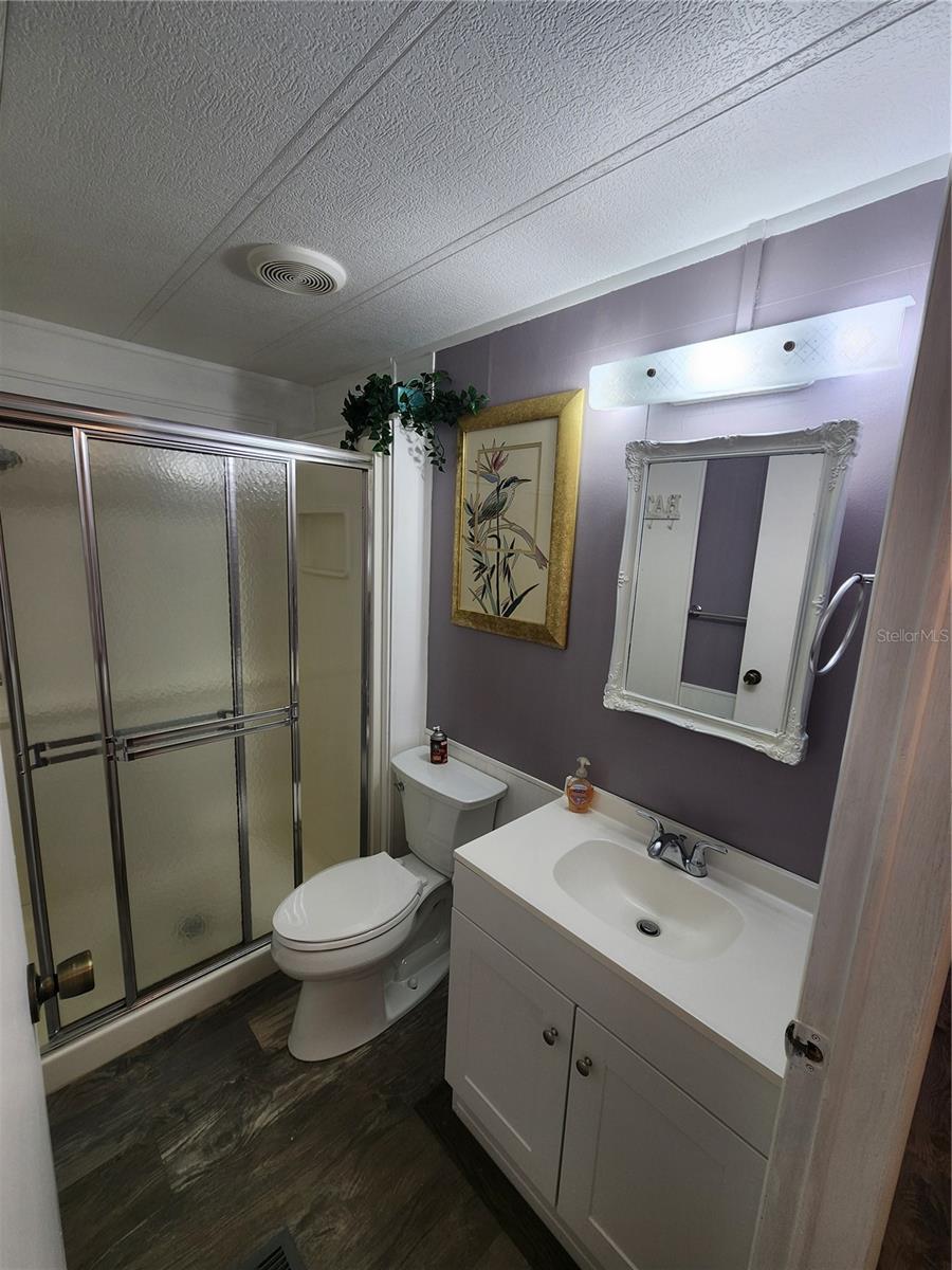 PALM LAKE ESTATES - Residential