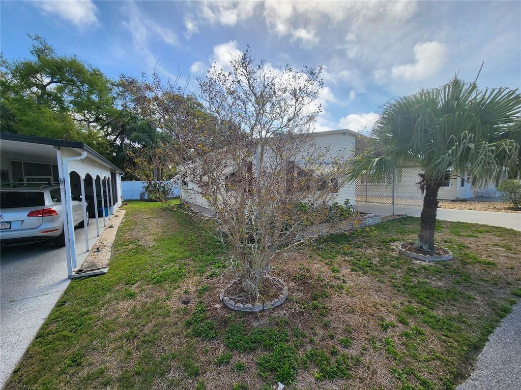 Photo of 808 53rd Avenue E #191, Bradenton, FL 34203 (MLS # A4685532)