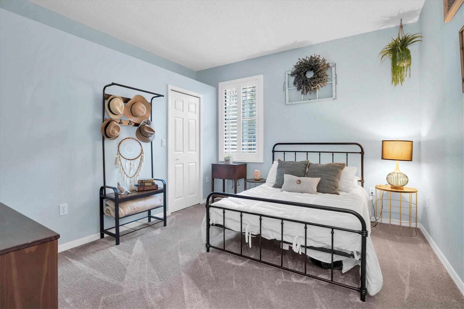 SOUTHERN OAKS - Residential