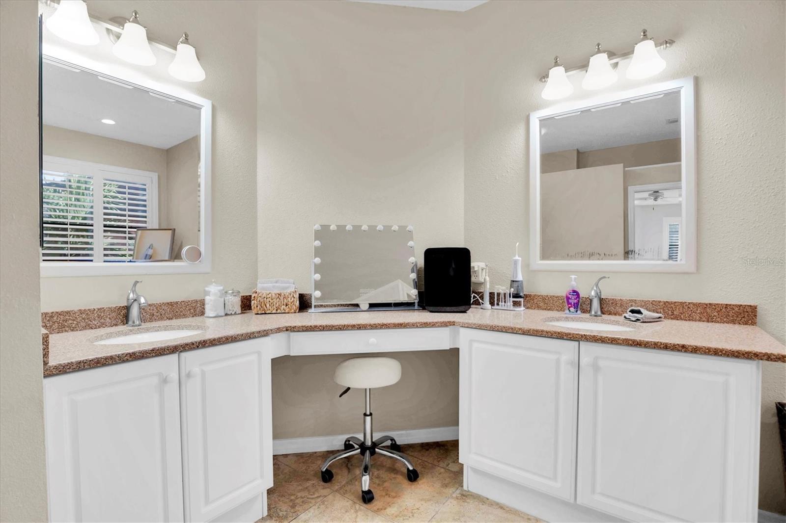 SOUTHERN OAKS - Residential