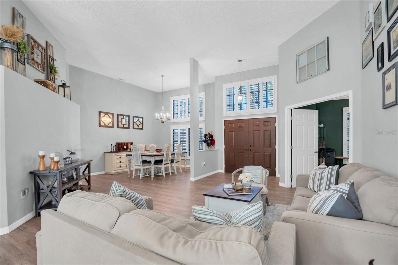 SOUTHERN OAKS - Residential