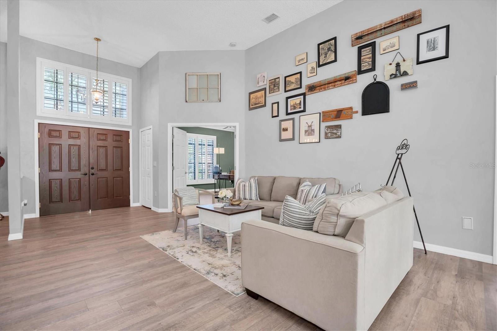 SOUTHERN OAKS - Residential