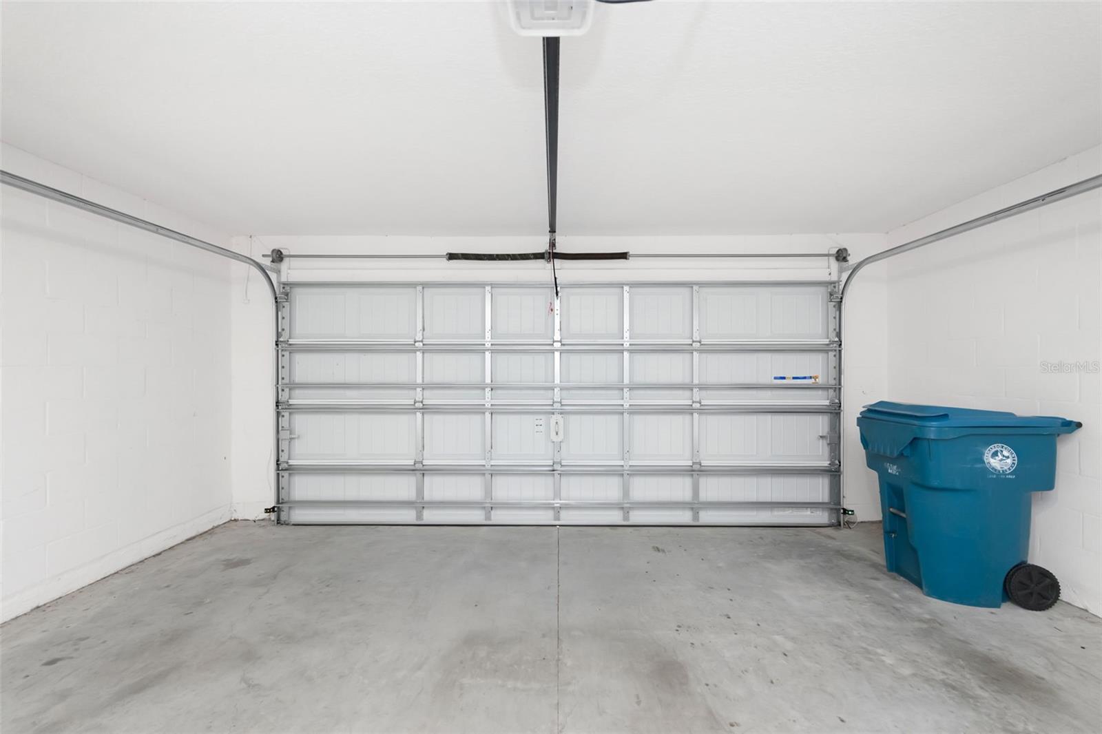 SPRING RIDGE - Residential