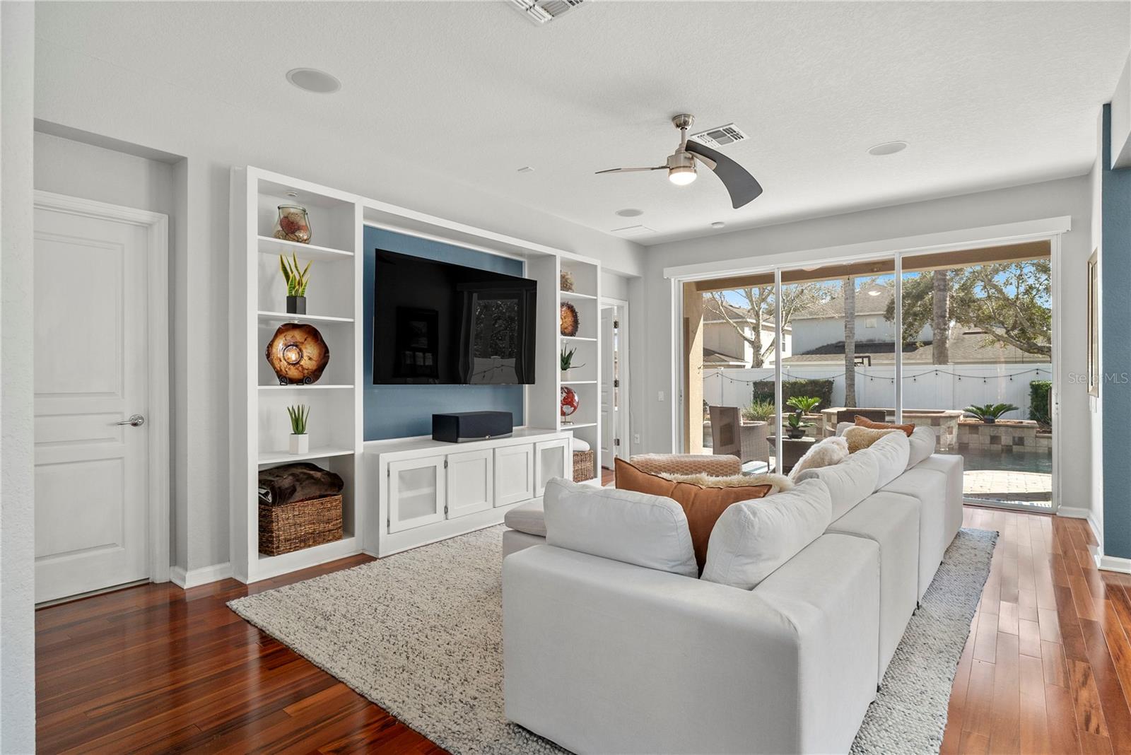 LAKE SAWYER SOUTH PH 01 - Residential