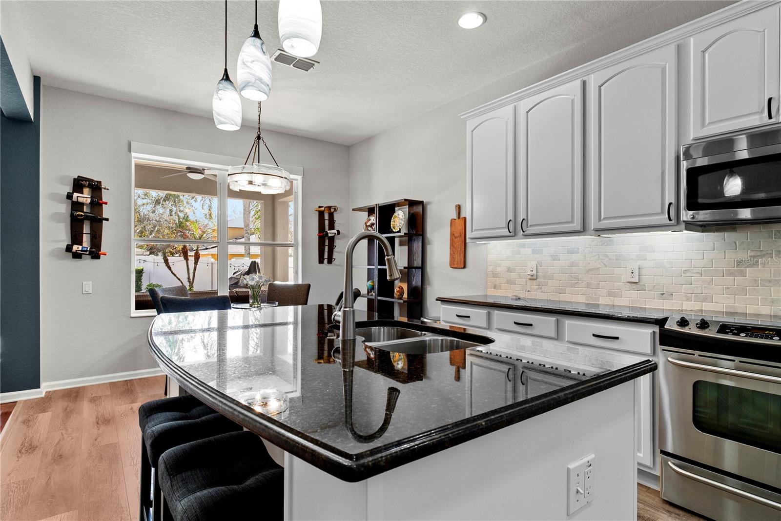 LAKE SAWYER SOUTH PH 01 - Residential