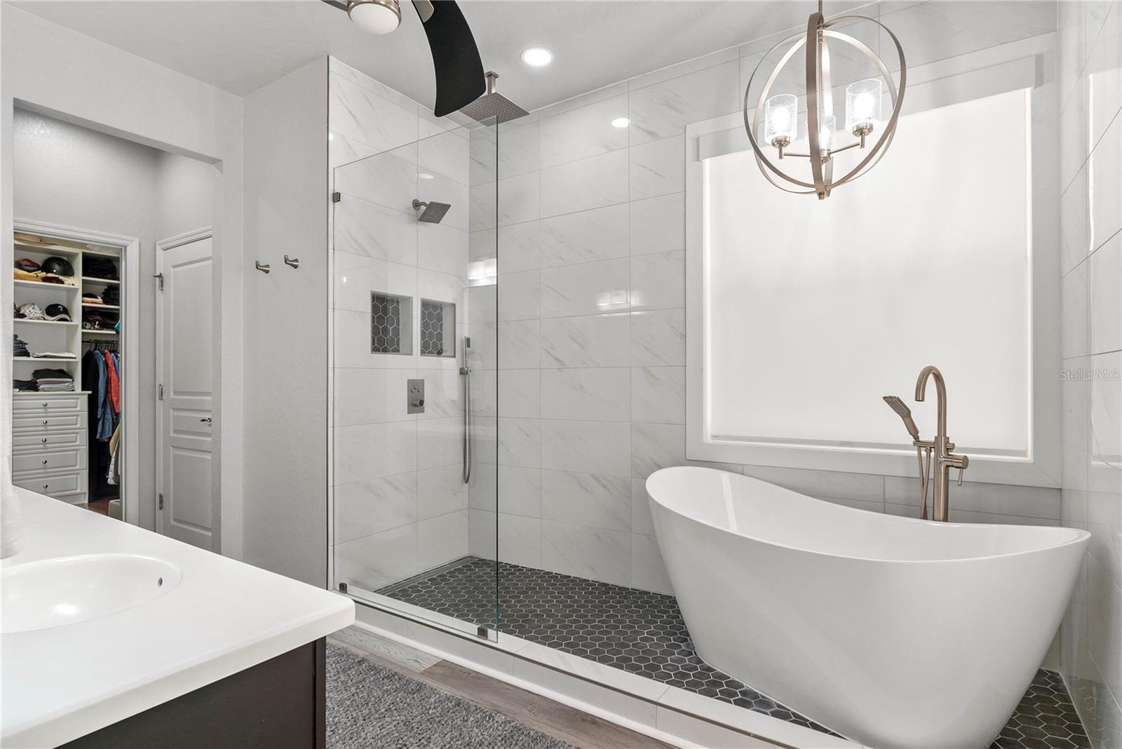 LAKE SAWYER SOUTH PH 01 - Residential