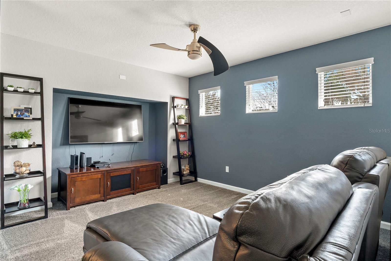 LAKE SAWYER SOUTH PH 01 - Residential