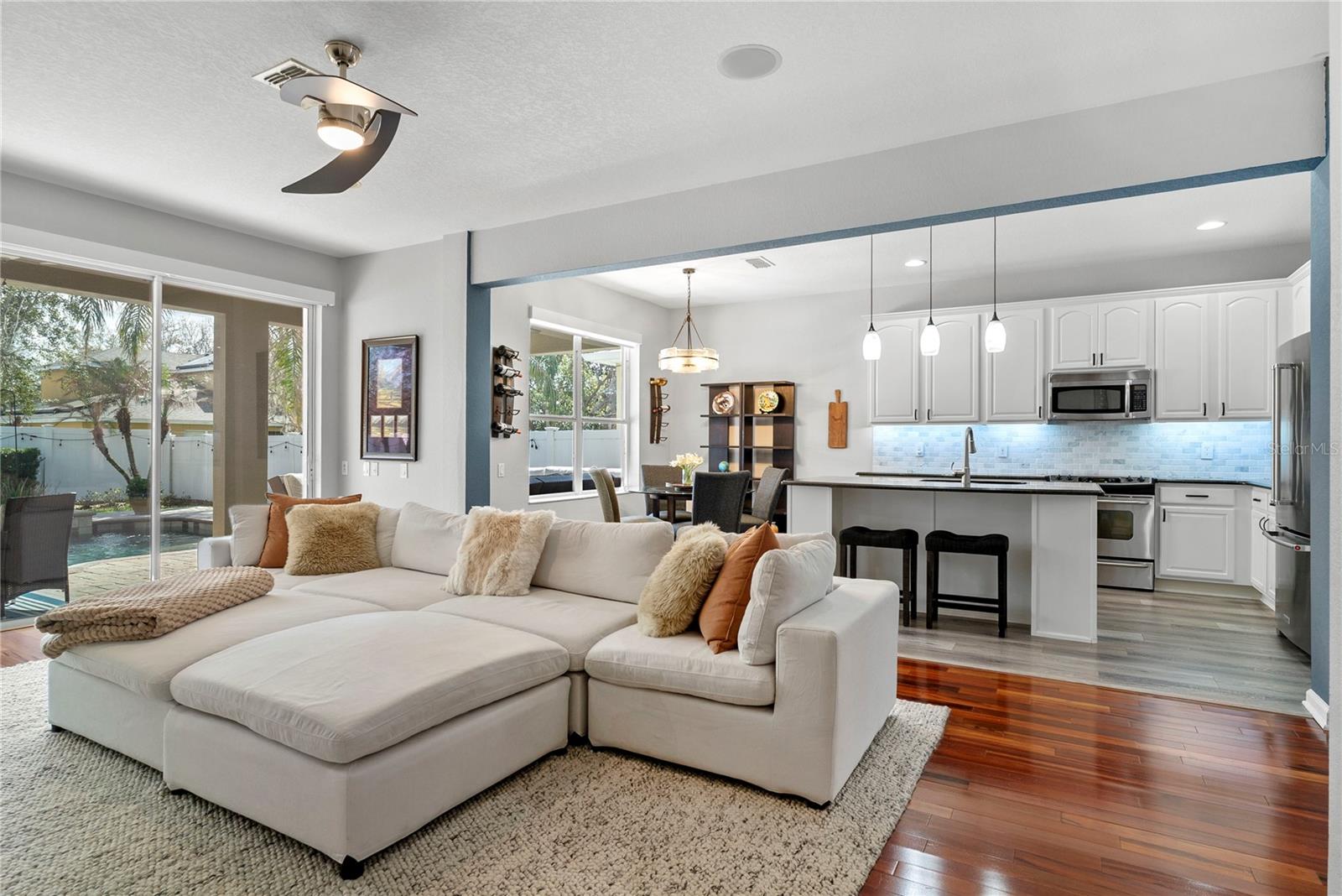 LAKE SAWYER SOUTH PH 01 - Residential