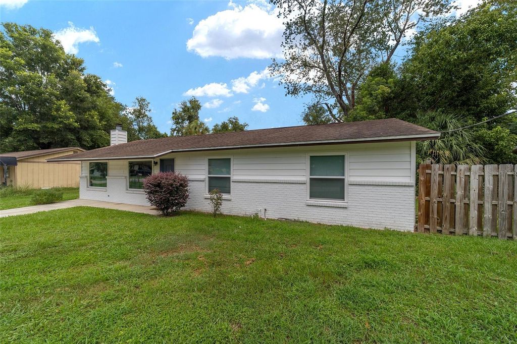 Photo of 14065 SE 51st Avenue, Summerfield, FL 34491 (MLS # GC533190)