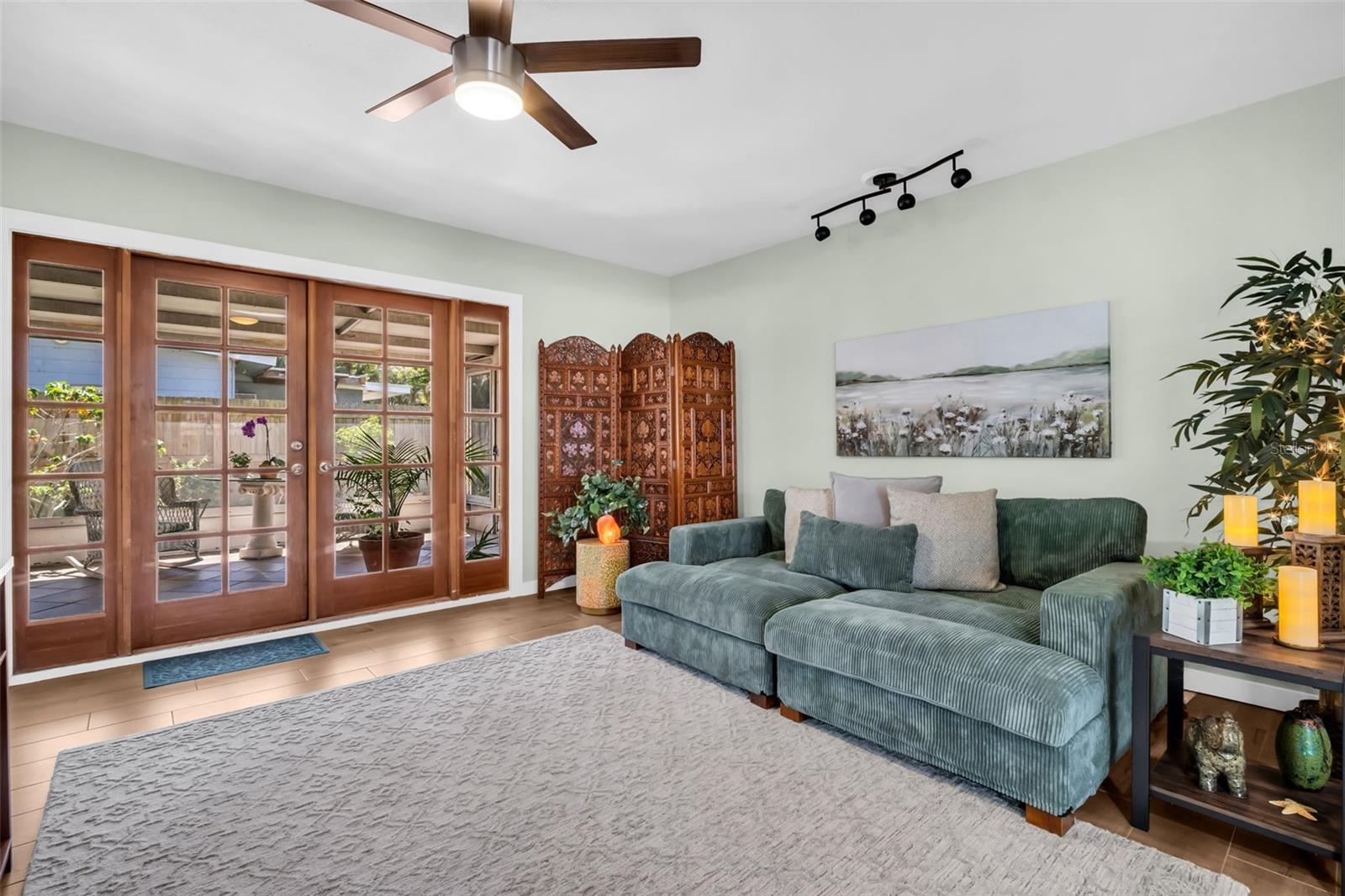 DUNEDIN ISLES - Residential