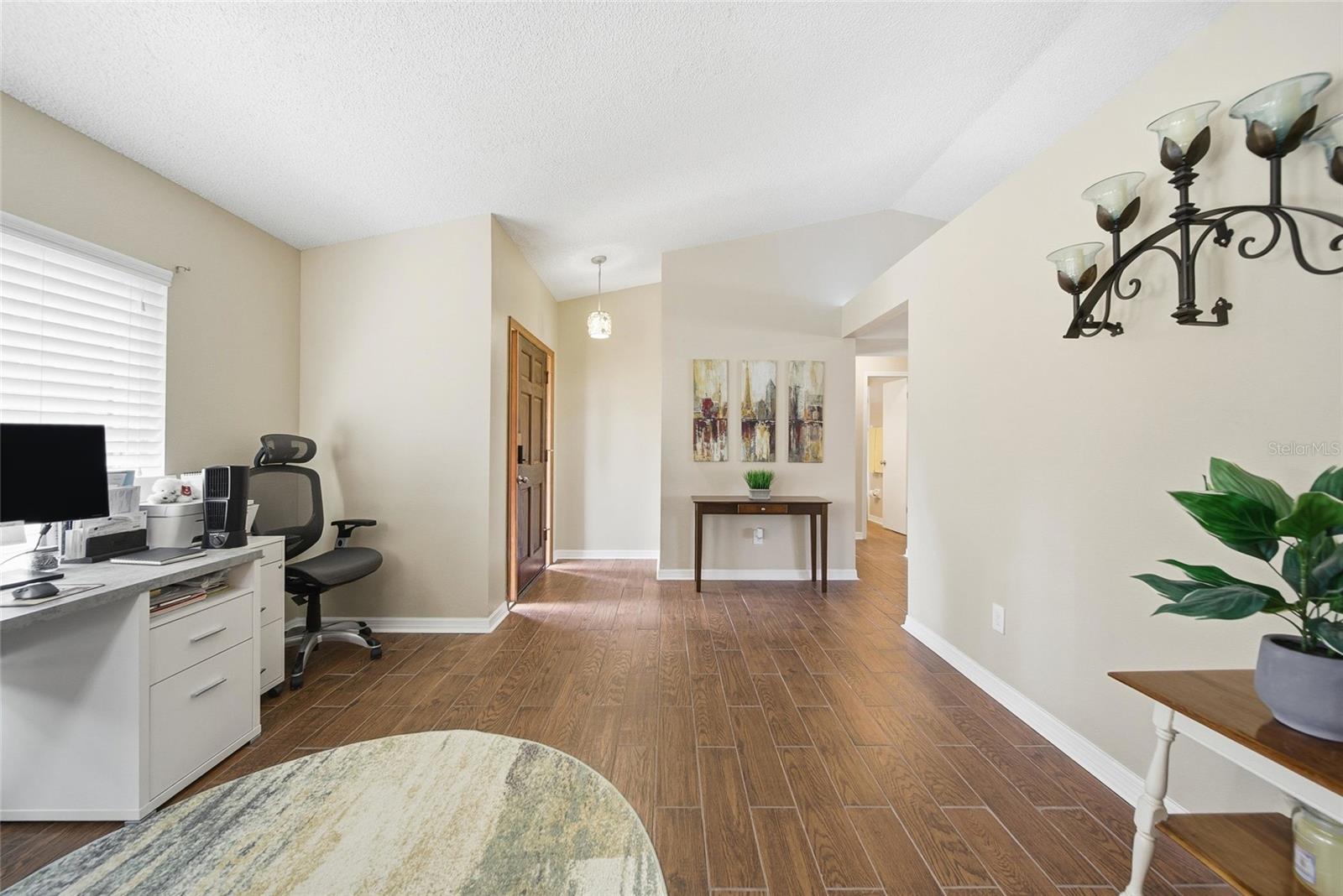 RYAN COURT - Residential