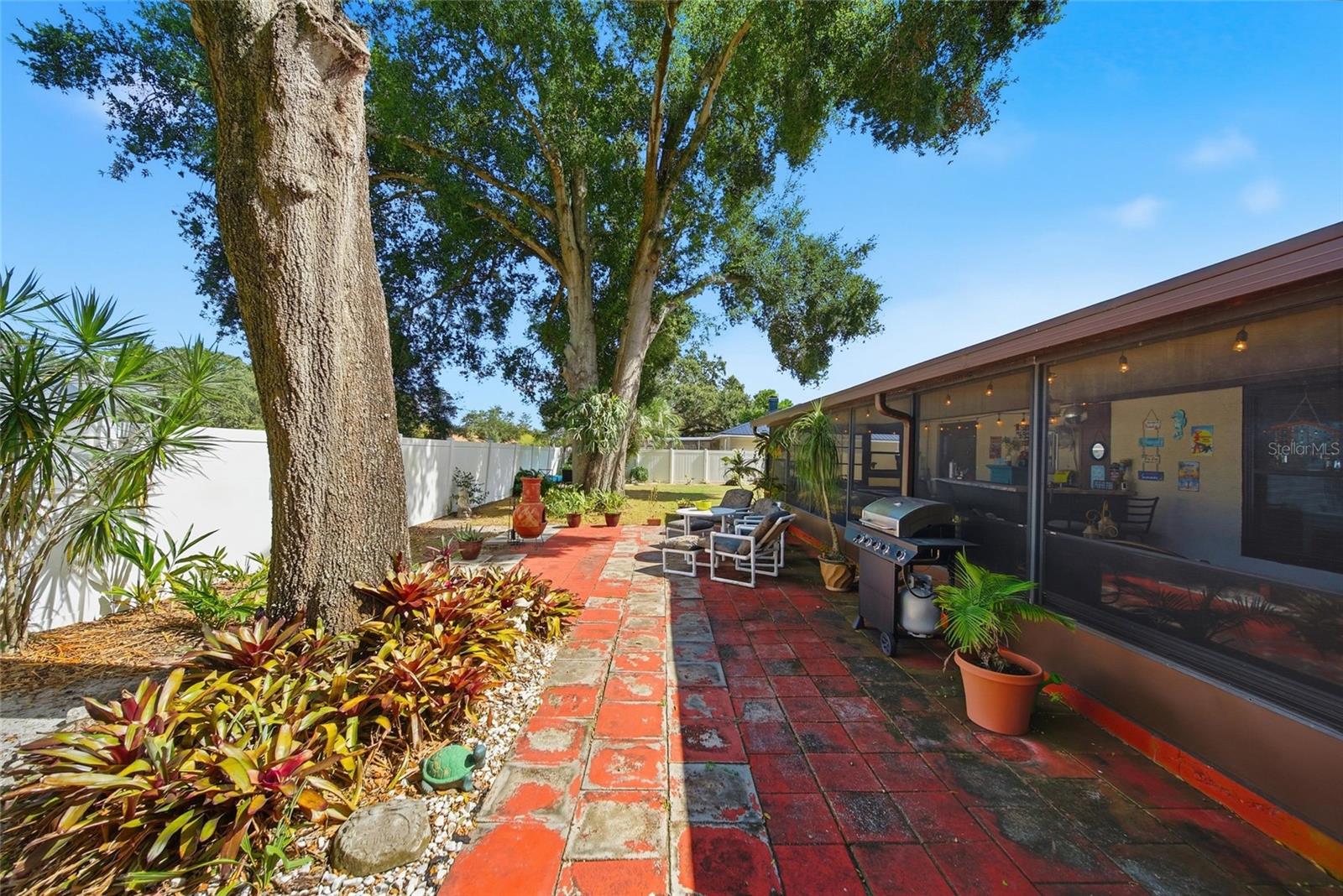 RYAN COURT - Residential